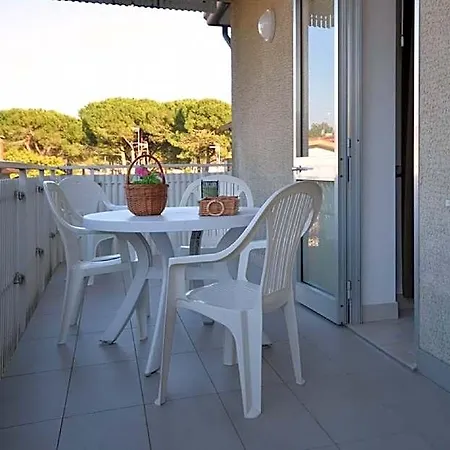 Relaxing Intimate Close To The Bibione